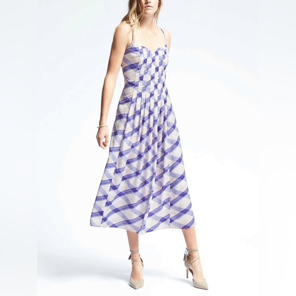 Banana Republic Dresses & Skirts - Banana Republic Blue and White Checkered Midi Dress